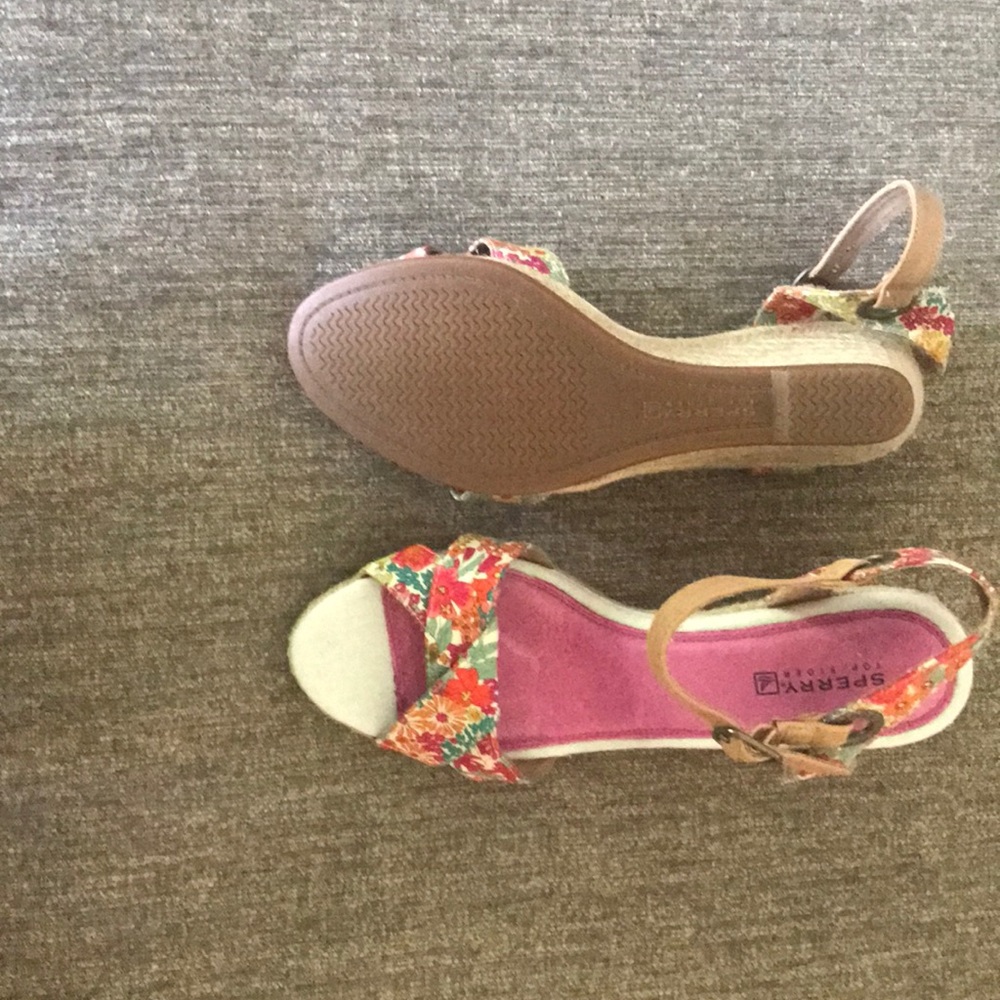 Sperry sandals